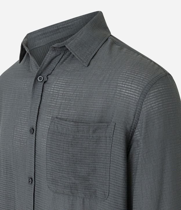 Camisa Fluida en Viscosa con Bolsillo y Texturas 10