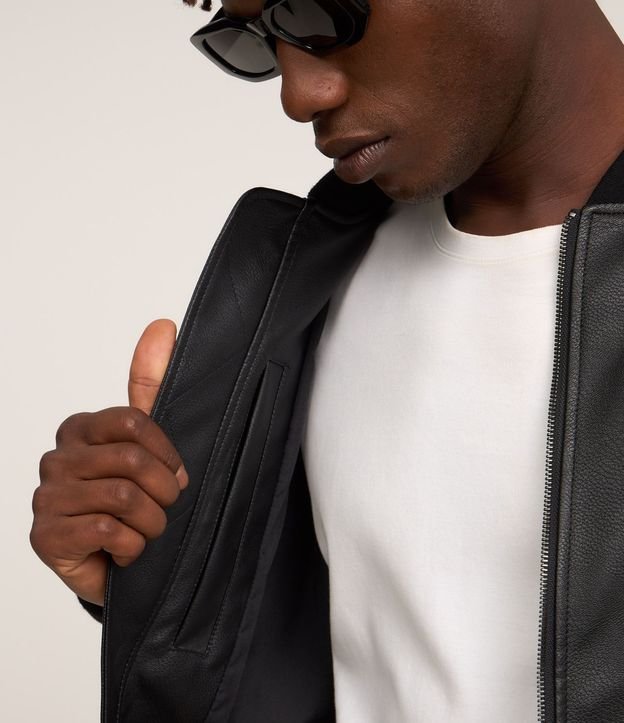 Campera en Pu con Cremallera Delantero y Cuello Alto 3