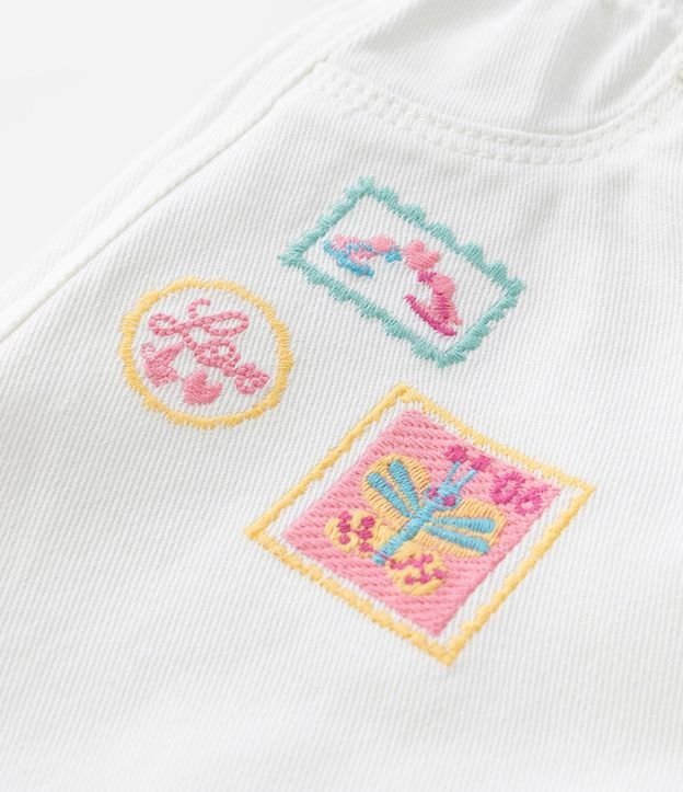 Short Clochard Infantil con Bordados y Cintura Elástica - Talle 1 a 5 años 8