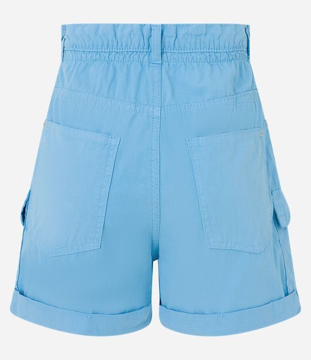 Short Baggy en Sarga con Bolsillo Cargo y Bajo Plegado 2