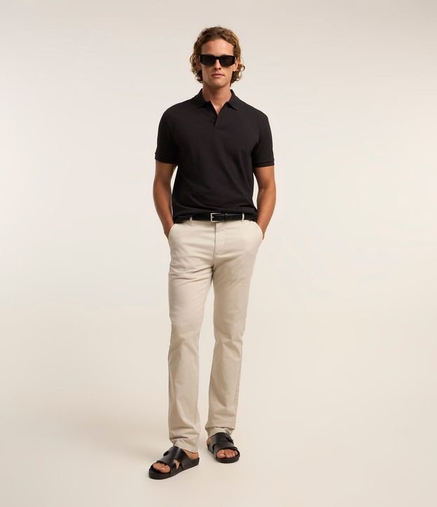 Pantalón Slim en Sarga con Bolsillos Cuchillo 1