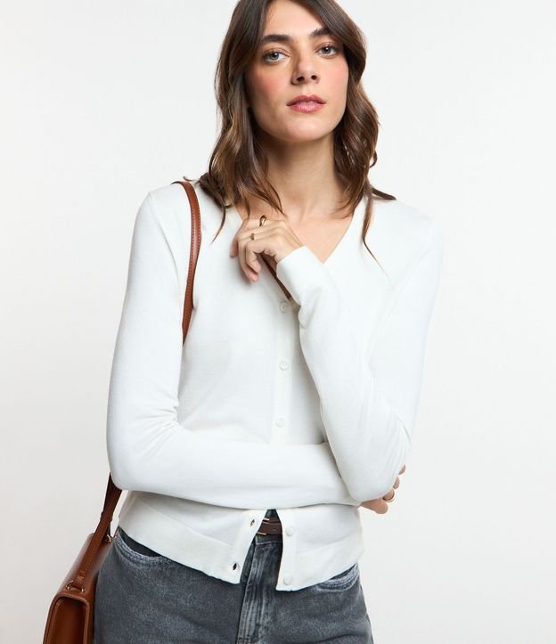 Cardigan en Viscosa con Cierre en Botones
