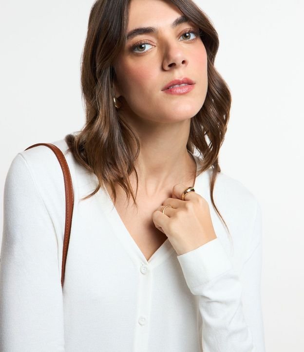 Cardigan en Viscosa con Cierre en Botones 4