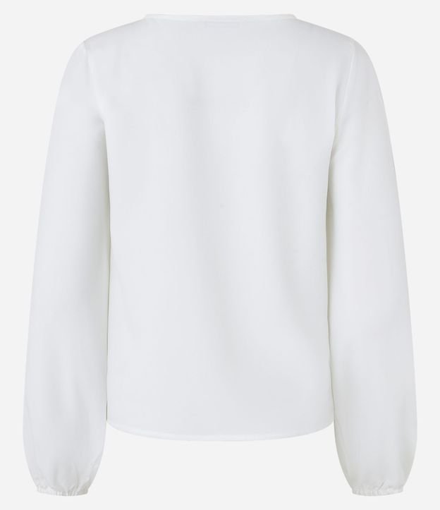 Blusa en Crepé con Escote Redondo 6