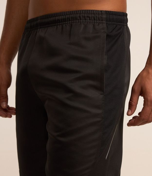 Bermuda Deportiva Básica con Cintura Elástica y Red Lateral 5