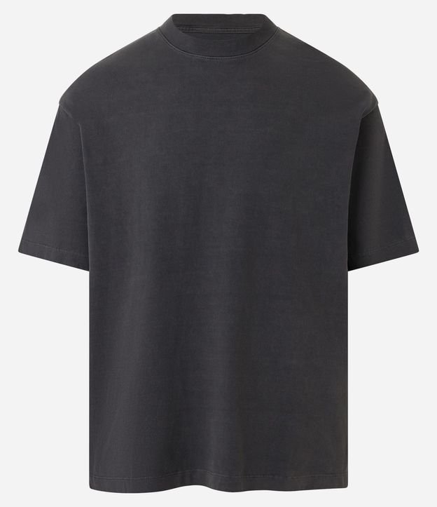 Remera Boxy en Algodón Desteñido con Cuello Alto 9