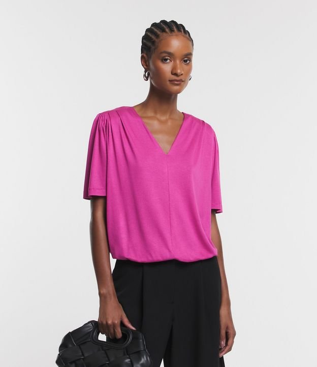 Blusa en Viscolycra con Detalle de Pliegues en los Hombros