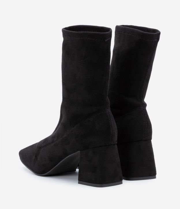 Bota con Caña Corta y Punta Cuadrada 4