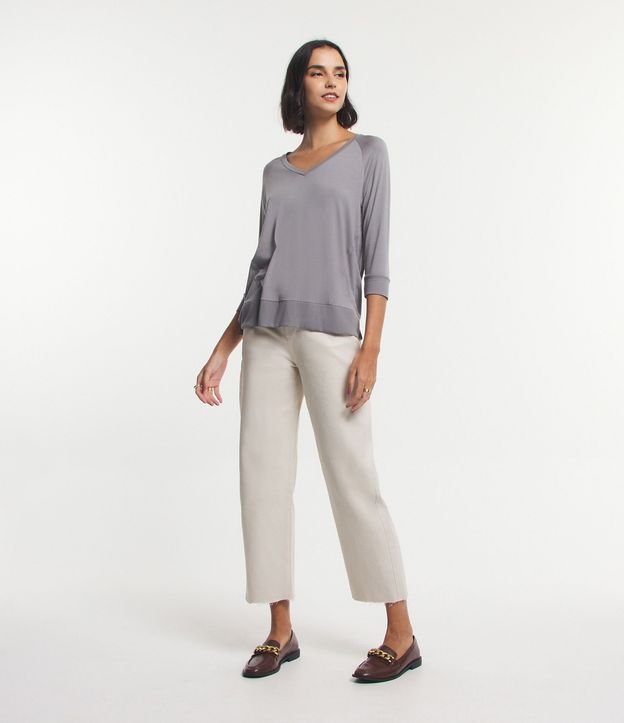 Blusa Básica en Viscosa sin Sisa con Manga 3/4 2