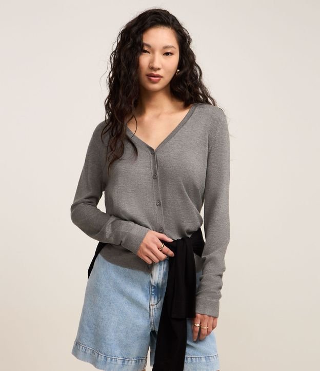 Cardigan en Viscosa con Cierre en Botones