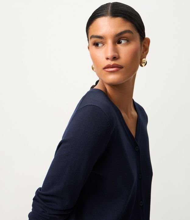 Cardigan en Viscosa con Cierre en Botones 3