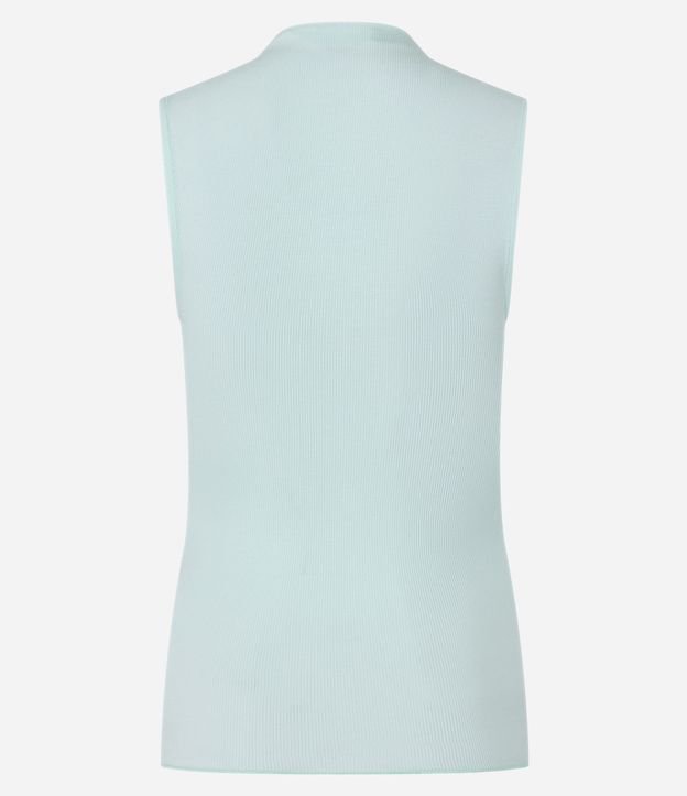 Blusa en Viscosa con Cuello Alto y Textura Acanalada 5