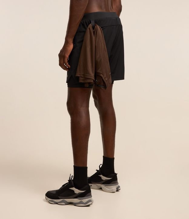 Bermuda Deportiva con Short de Compresión 6
