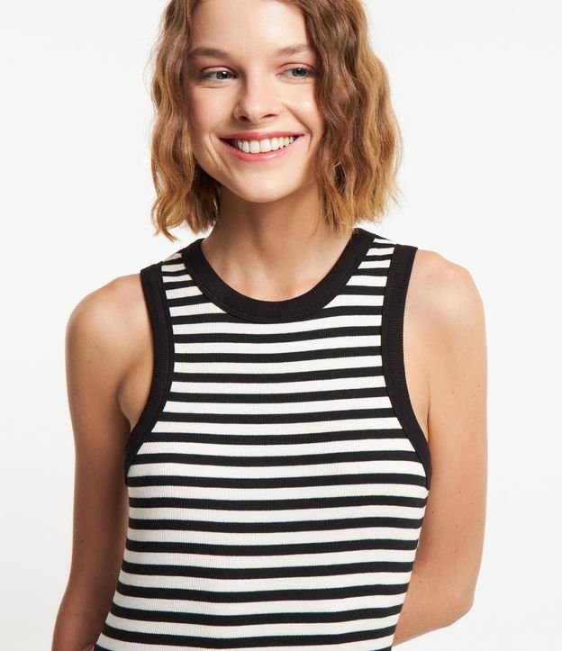 Vestido Midi en Rib Rayada 6