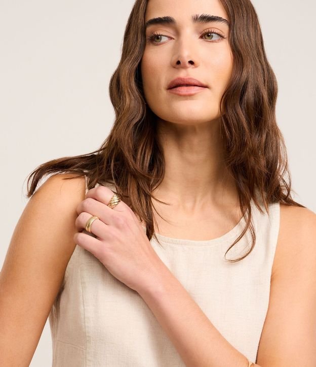 Blusa Musculosa en Sarga con Efecto Lino 3