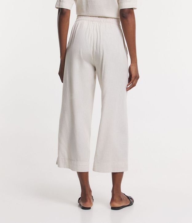 Pantalón Pantacourt en Sarga con Efecto Lino 3