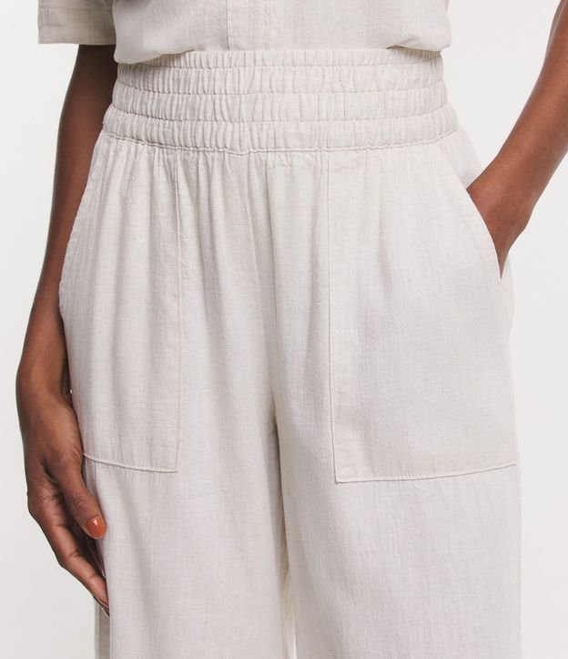 Pantalón Pantacourt en Sarga con Efecto Lino 5