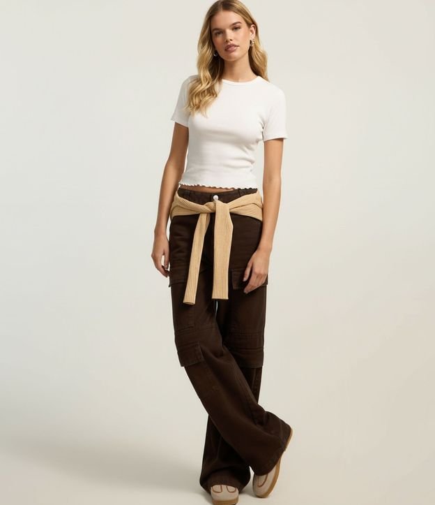 Blusa en Viscosa Texturizada con Bajo Ondulado 4