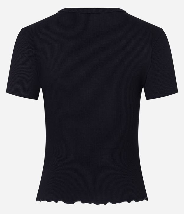 Blusa en Viscosa Texturizada con Bajo Ondulado 7