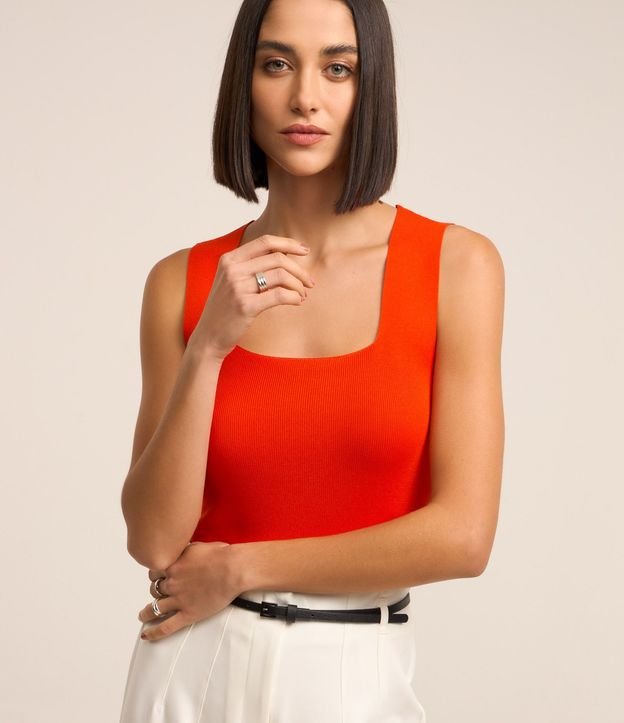 Blusa Cropped en Punto con Escote Cuadrado