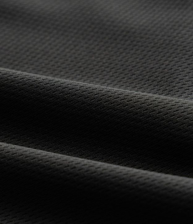 Bermuda Deportiva Texturizada con Cintura Elástica y Bolsillos con Cremallera 9