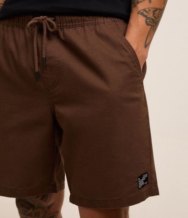 Bermuda Texturizada con Cintura Elástica y Cordón para Ajuste 4