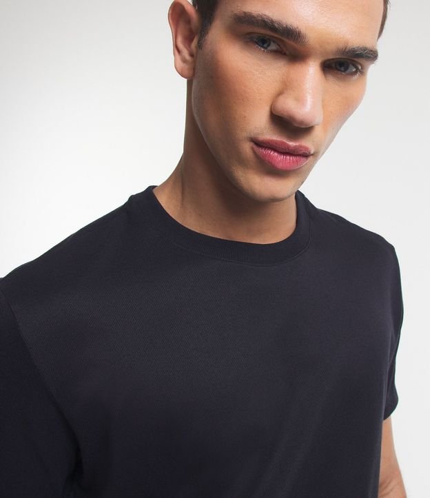Remera Comfort en Algodón con Ligera Textura 5