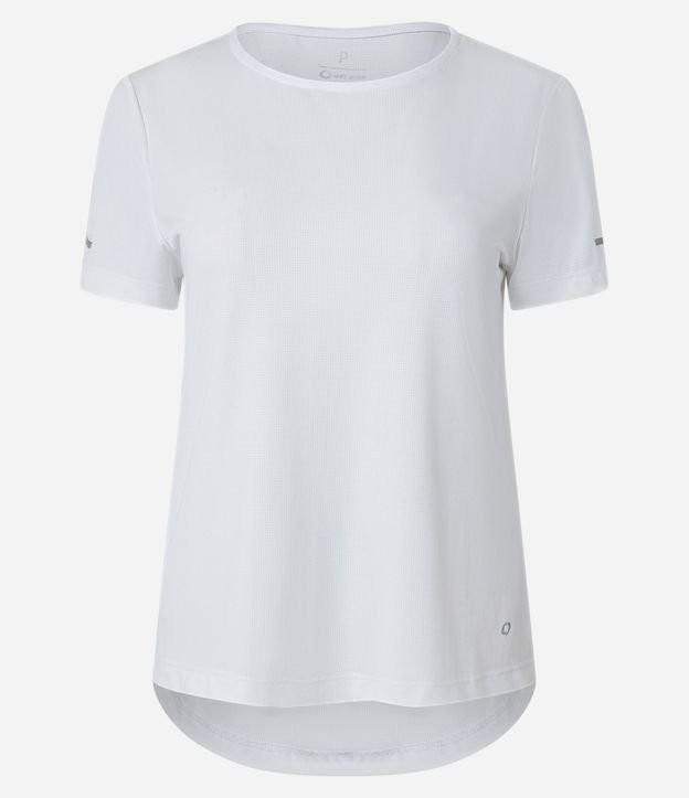 Remera Deportiva Texturizada con Detalle Reflectante 3