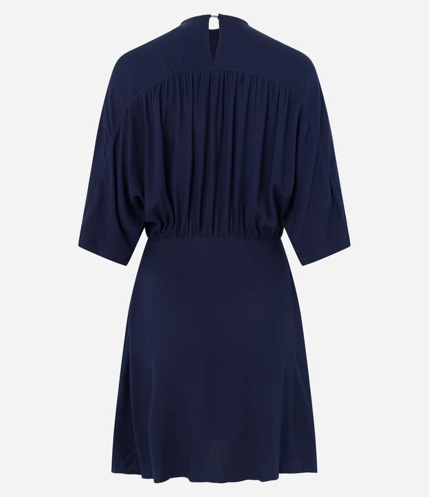 Vestido Corto en Viscosa con Manga Murciélago y Escote V 4
