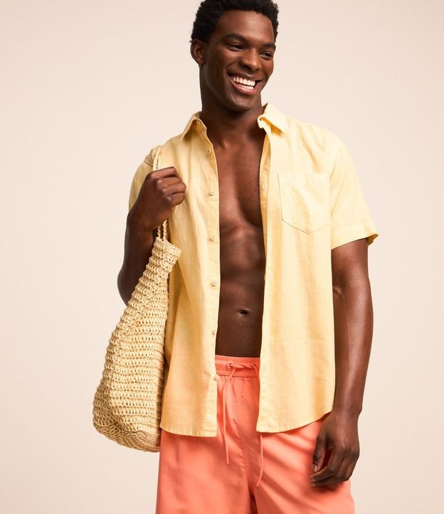 Camisa Comfort Básica en Lino con Bolsillo Delantero 3