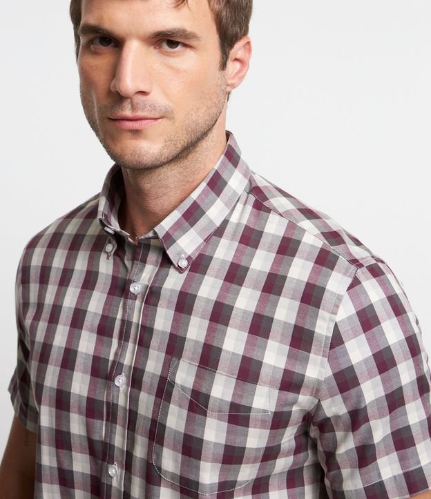 Camisa en Tricolina con Estampa de Cuadros