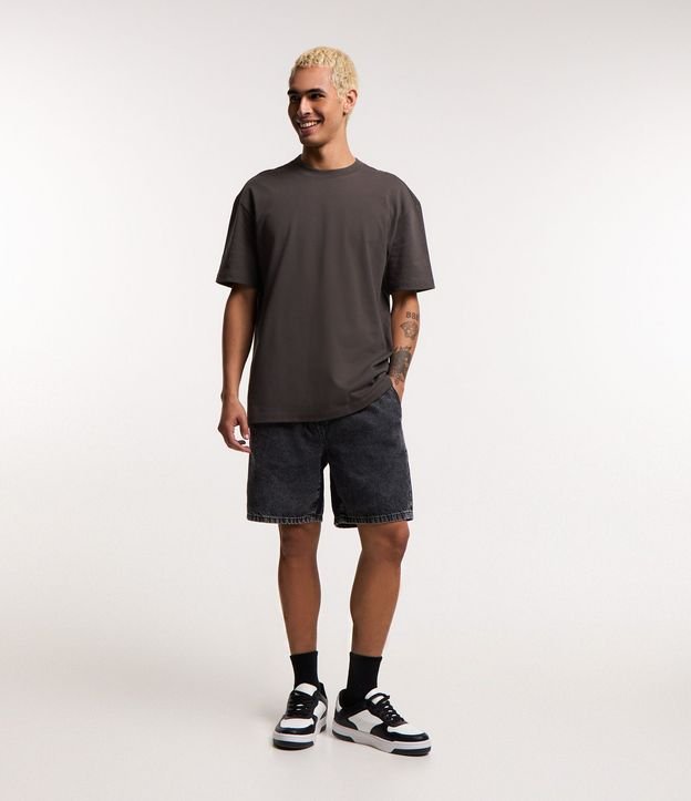 Bermuda Jeans con Cintura Elástica Bolsillos y Tag Aplicado 1