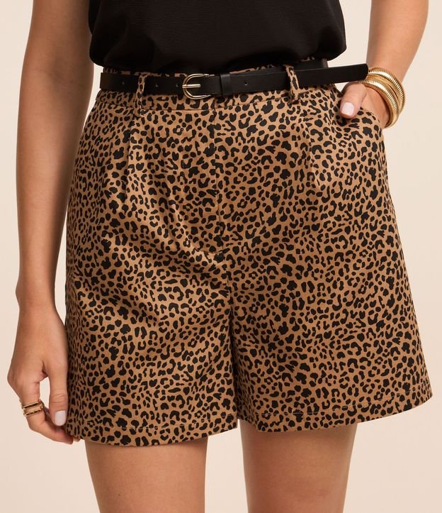 Short Alfaiatado con Cinturón Estrecho y Estampa de Leopardo 3