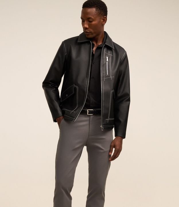 Pantalón Slim en Sarga con Bolsillos Cuchillo 3