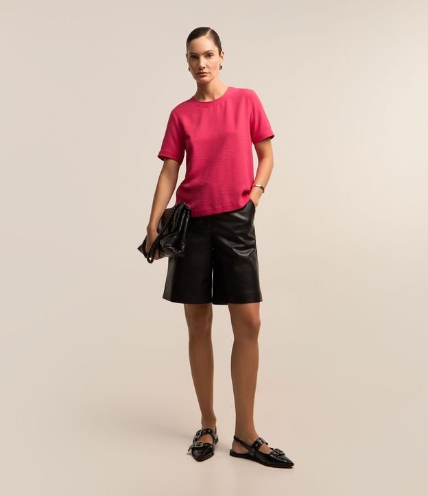 Blusa con Aberturas y Detalles de Pespuntes 2