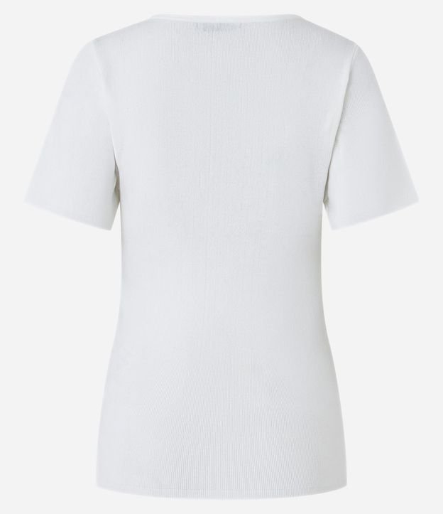 Blusa en Viscosa con Aro Abierto en el Escote V 9