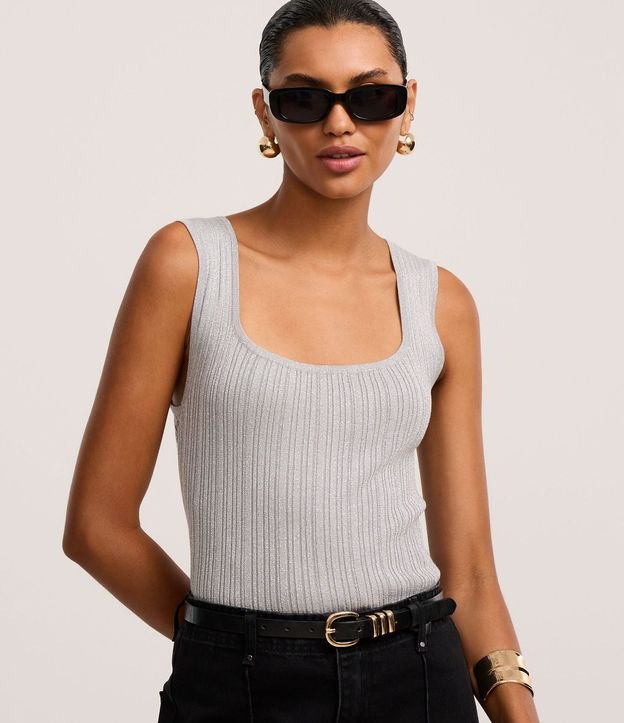 Blusa sin Manga en Viscosa con Efecto Metalizado y Escote Cuadrado 2