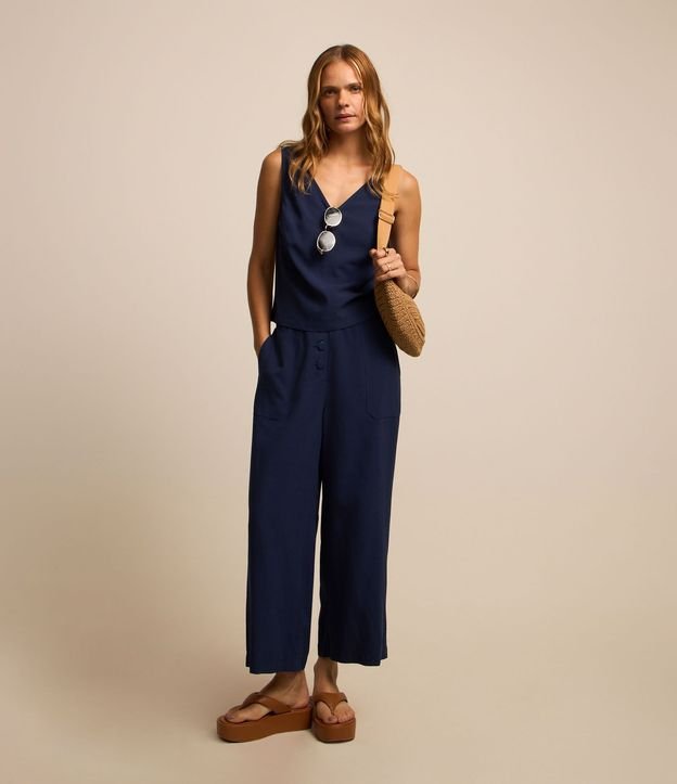 Pantalón Pantacourt en Viscosa con Botones Delanteros
