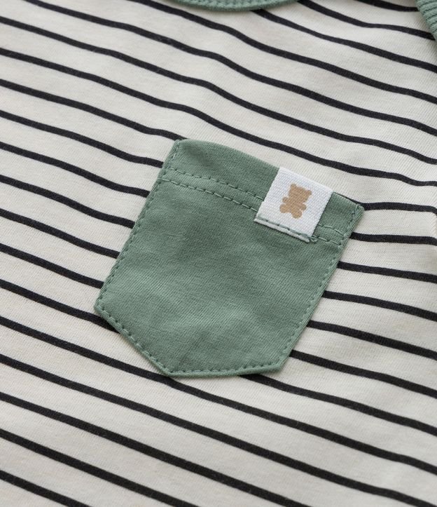 Conjunto Infantil Remera y Bermuda de Algodón con Bolsillo y Estampa de Rayas - Talle 0 a 18 meses 10