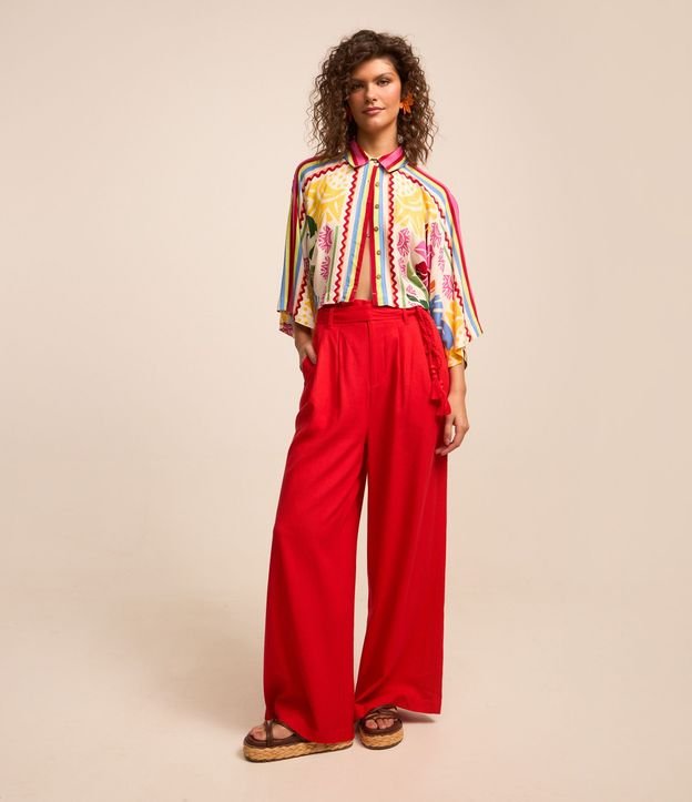 Pantalón Pantalona en Viscosa y Lino con Cinturón de Cuerda y Borla