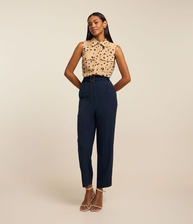 Camisa Airflow sin Manga y Cuello con Estampa Animal Print con Corazones 2