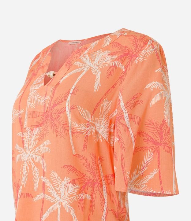 Blusa en Viscosa con Abalorio en el Cuello y Cocoteros Estampados 6