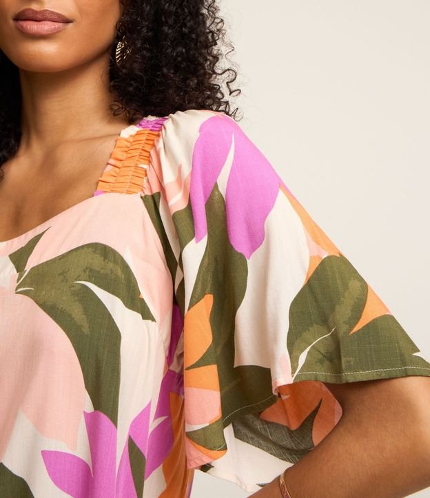 Blusa en Viscosa con Manga Godê y Follajes Estampadas 10