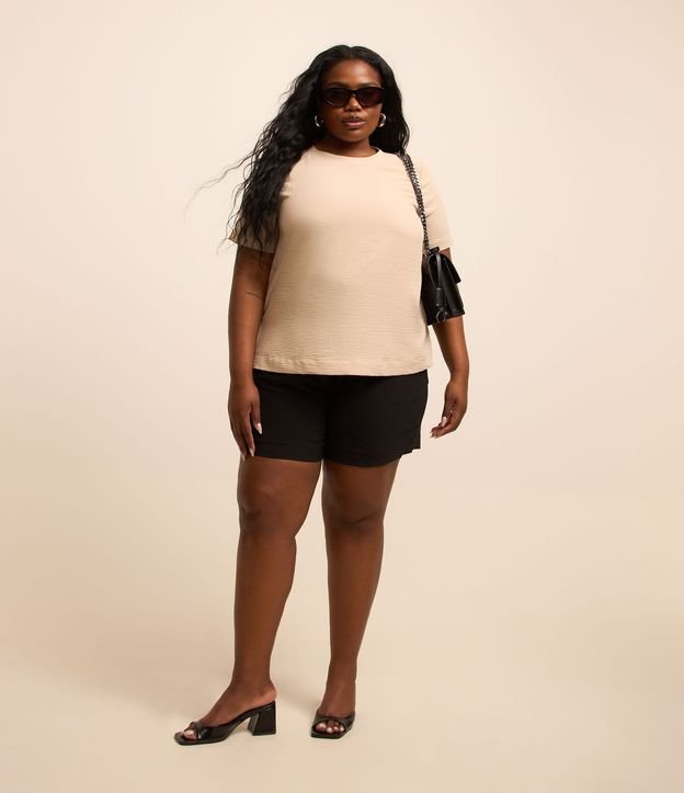 Blusa Manga Corta Texturizada con Detalle en el Cuello Curve & Plus Size 3