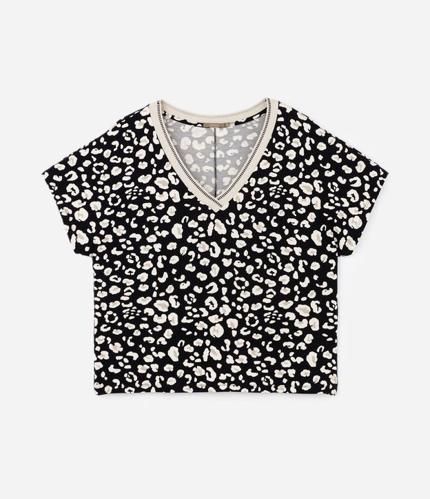 Blusa en Crepé con Estampa de Manchas y Cuello V Curve & Plus Size 5