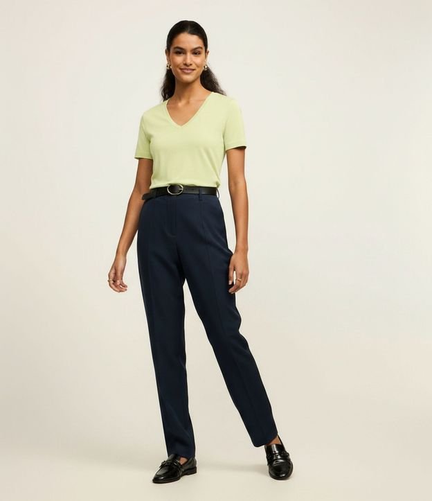 Blusa Básica en Viscosa con Escote V