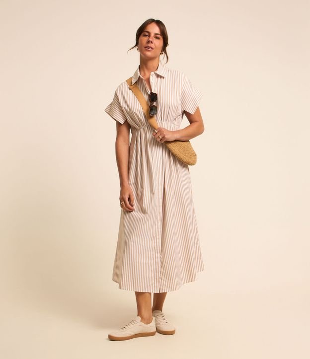 Vestido Midi en Tricolina Ajustado a la Cintura y Estampado a Rayas