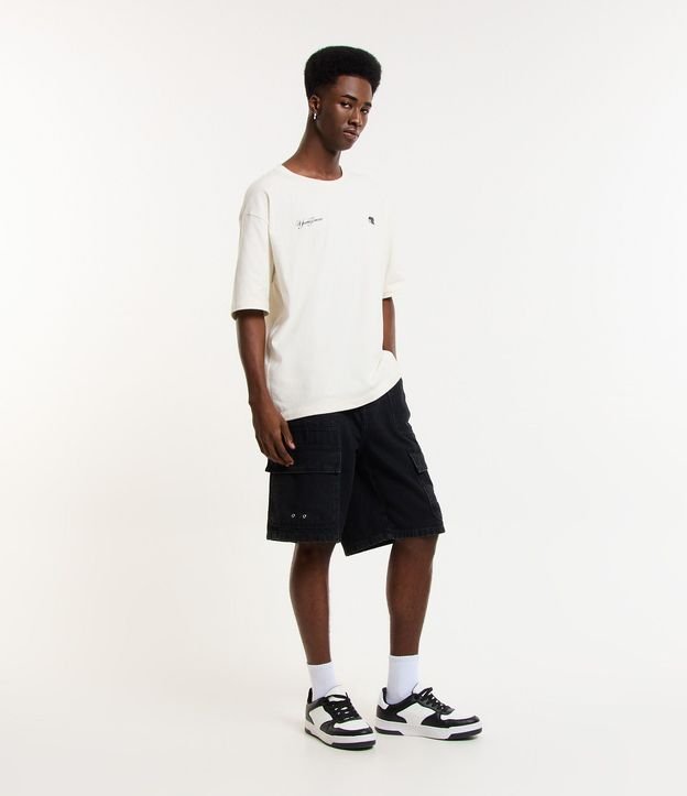 Bermuda Baggy en Jeans con Bolsillo Carpinteiro