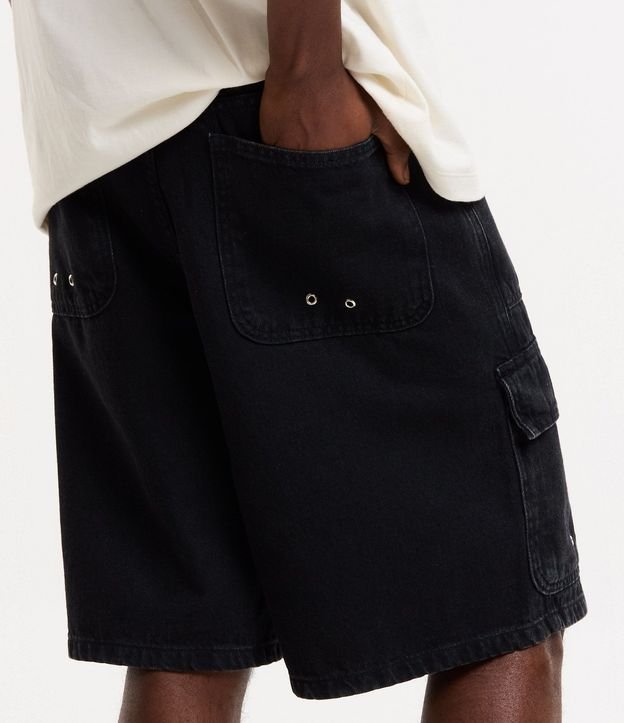 Bermuda Baggy en Jeans con Bolsillo Carpinteiro 4