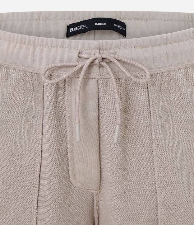 Bermuda en Tela French Terry con Bolsillo Cargo 8